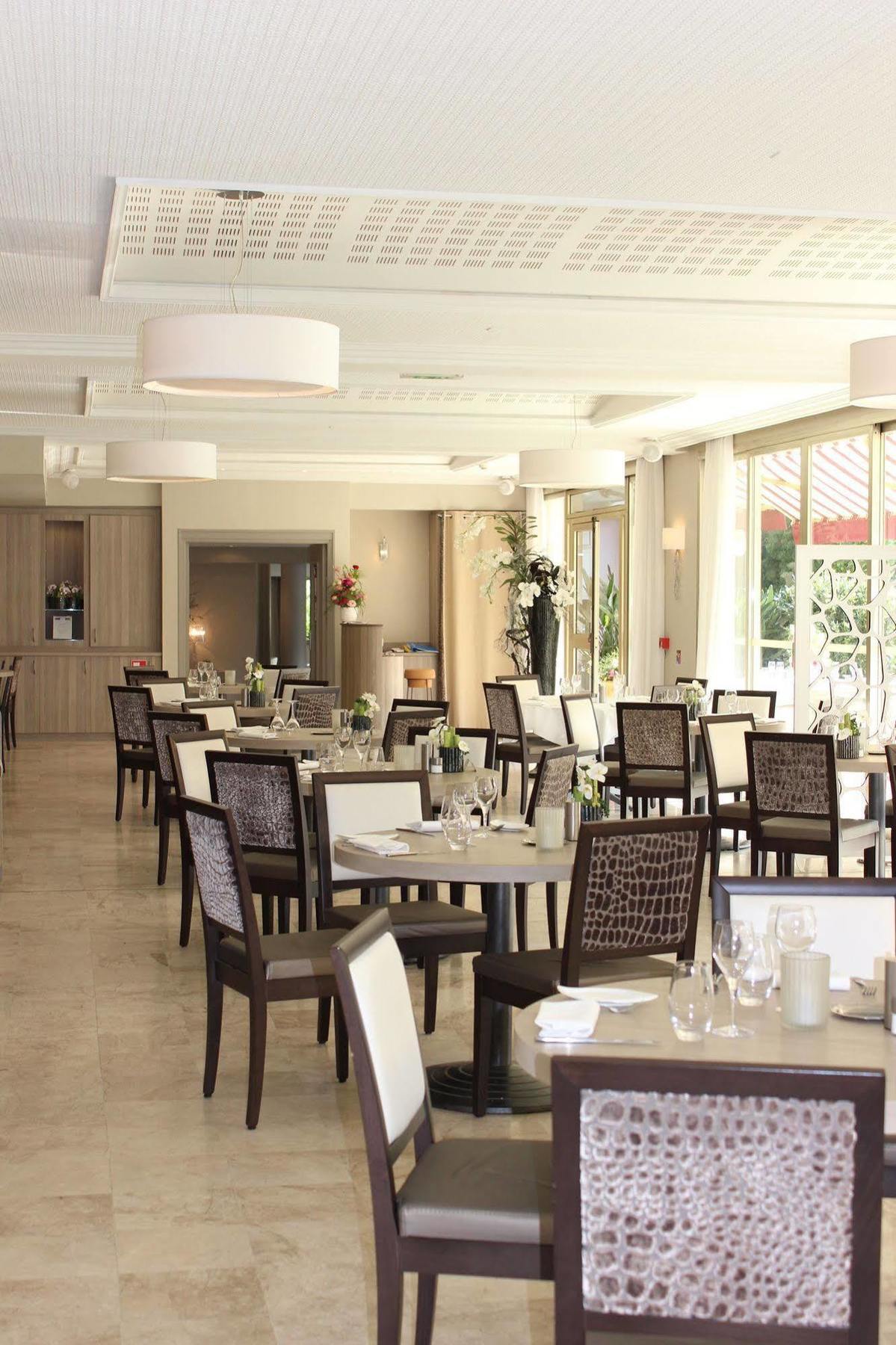 The Originals Residence, Les Strelitzias Aparthotel